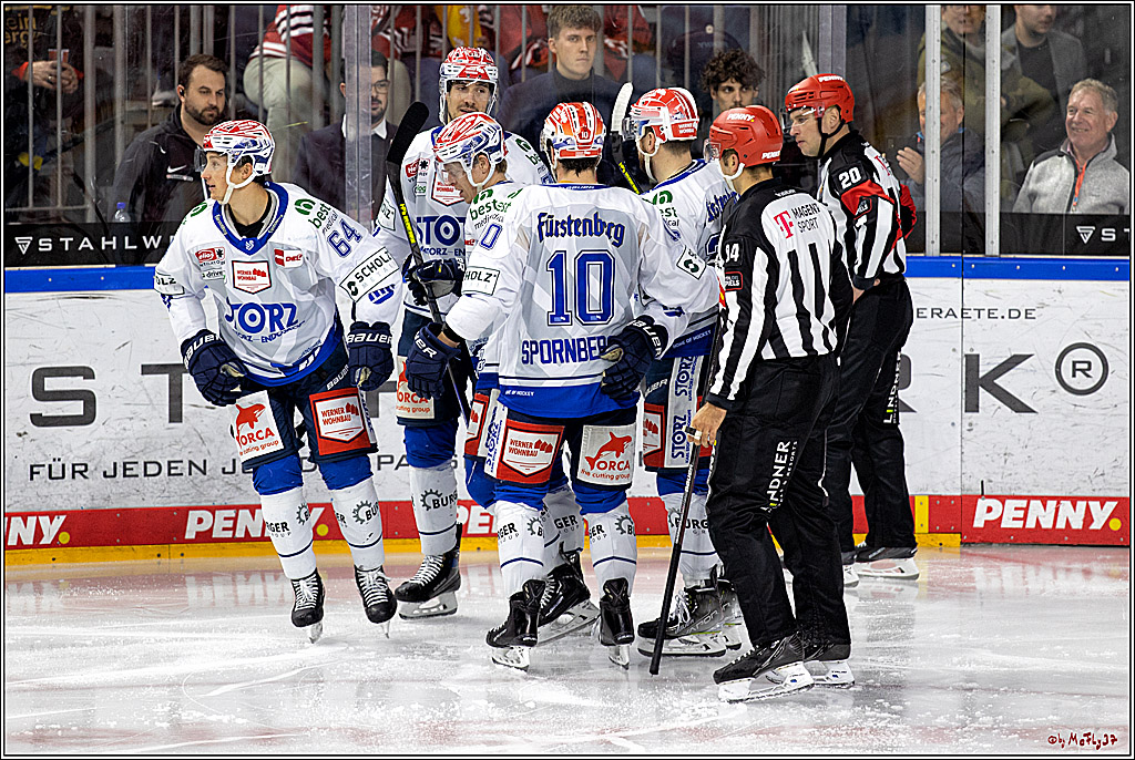 PENNY DEL;  Kölner Haie - Schwenninger Wild Wings; Köln, 06.12.2022
